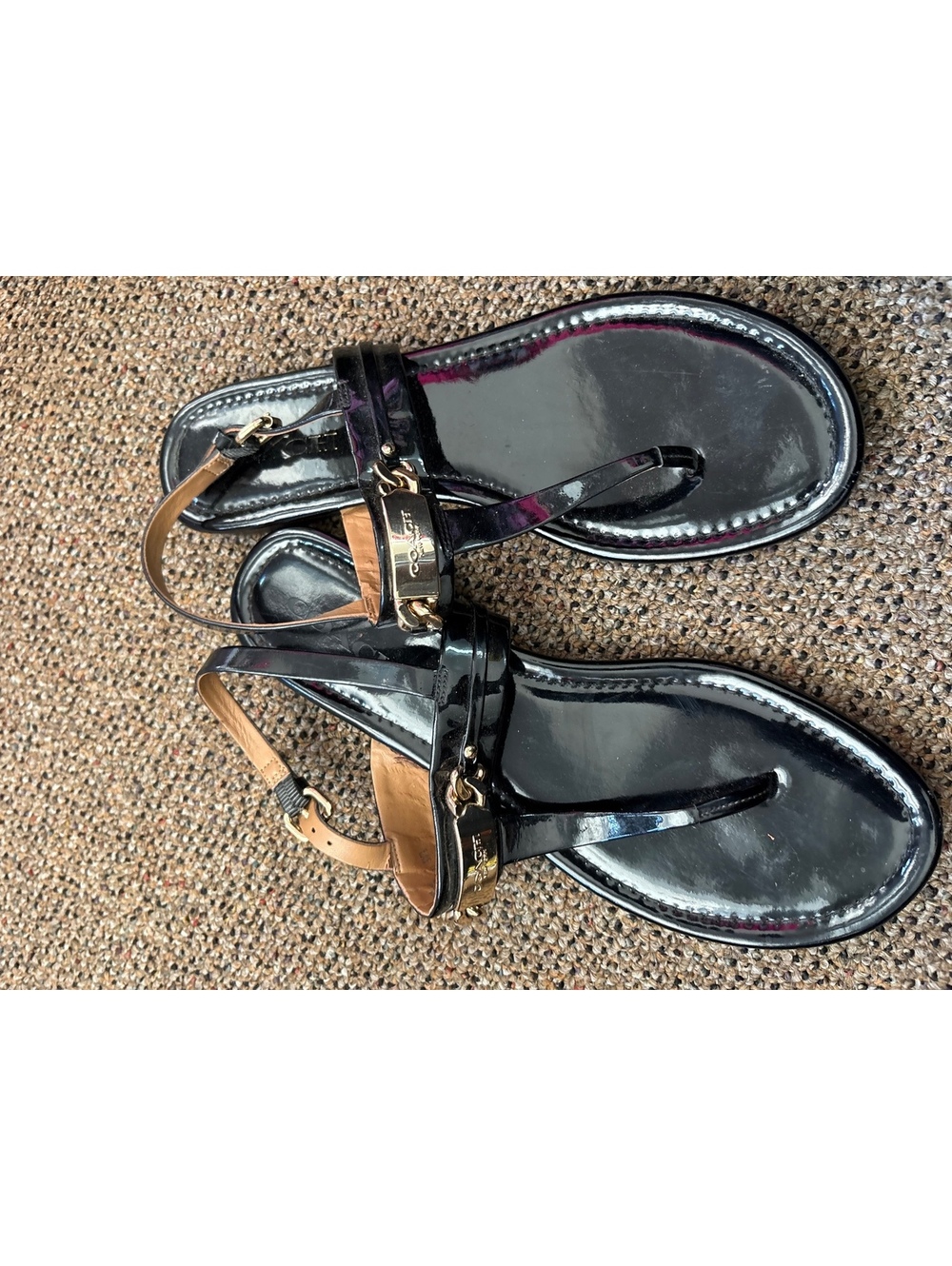Coach Black Patent Leather Thong Sandals with Gold Chain Detail Size 9.5 B